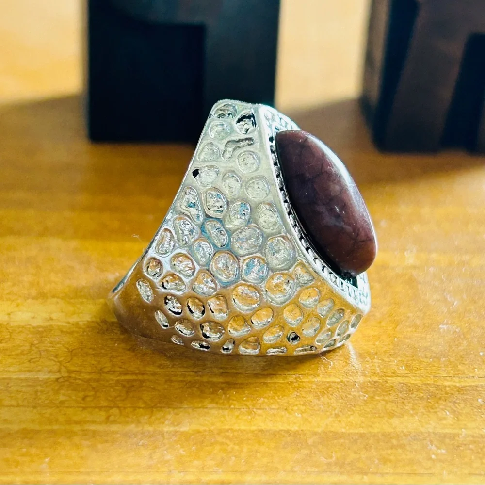 Vintage honeycomb band ring (size 9.5)